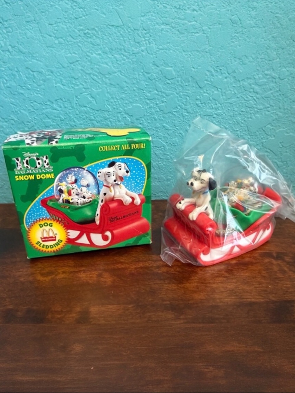 Vintage 1996 McDonald's Disney 101‎ Dalmatians Snow Dome Dog Sledding NIB